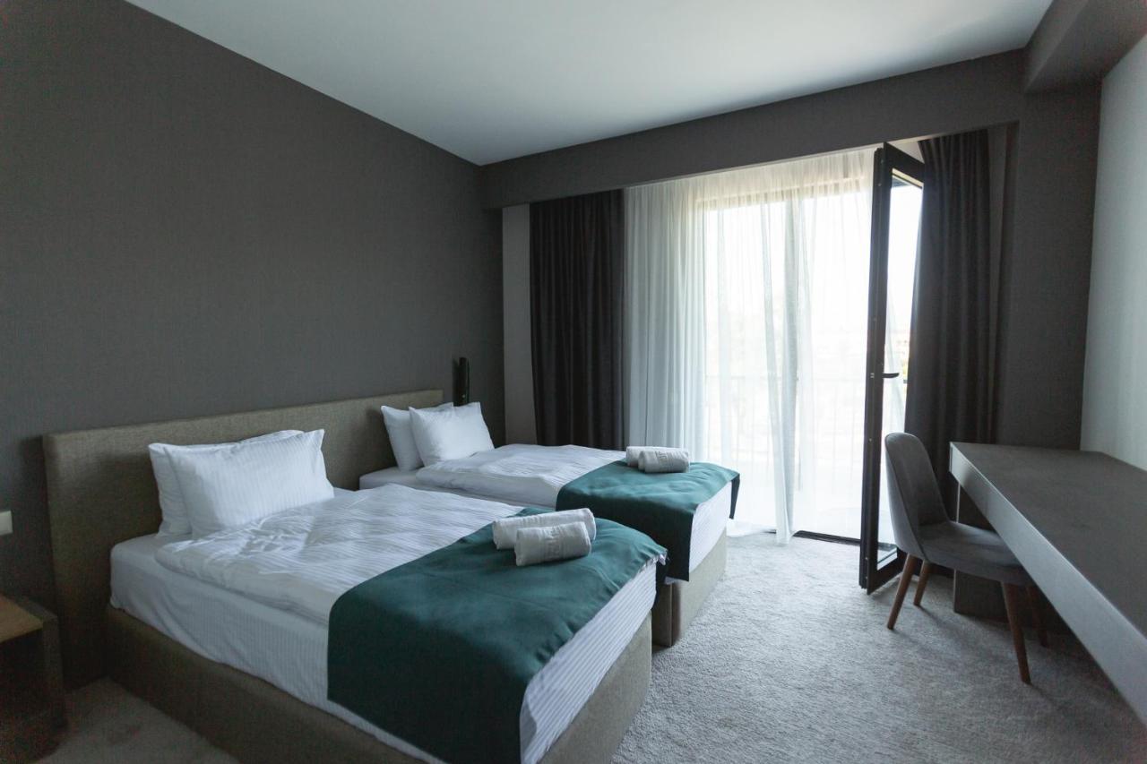 West Inn Georgia Кутаиси Экстерьер фото