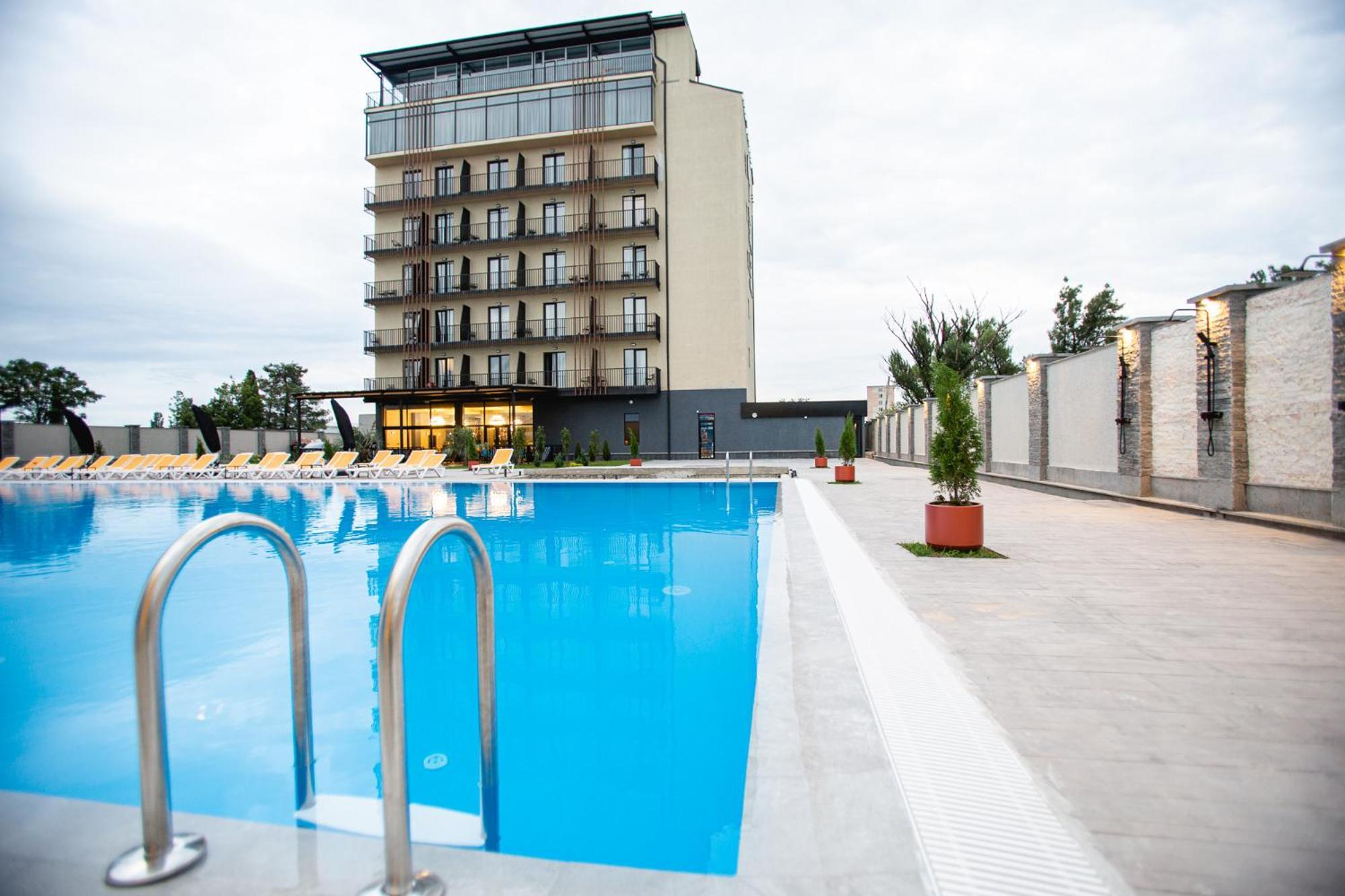 West Inn Georgia Кутаиси Экстерьер фото